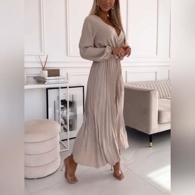 TILLIE - ELEGANTES MIDIKLEID MIT PLISSEE