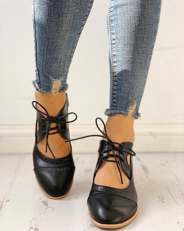 Clara - Damen Schnürpumps mit Vintage-Design und Blockabsatz