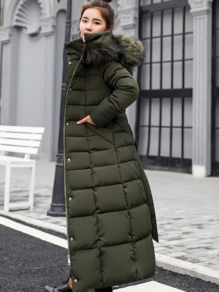 Langer Wintermantel mit Gürtel für Frauen