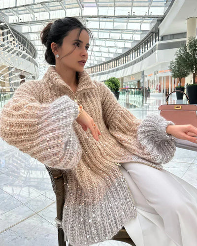 Elegantes, luxuriöses, glamouröses Abendensemble für Damen